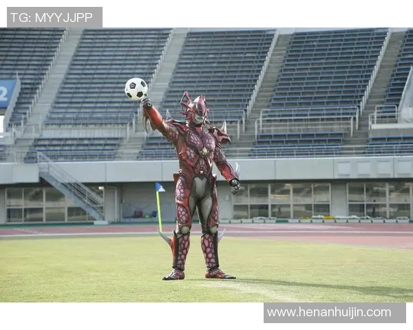 足球明星化身假面骑士的精彩瞬间与魅力形象展示