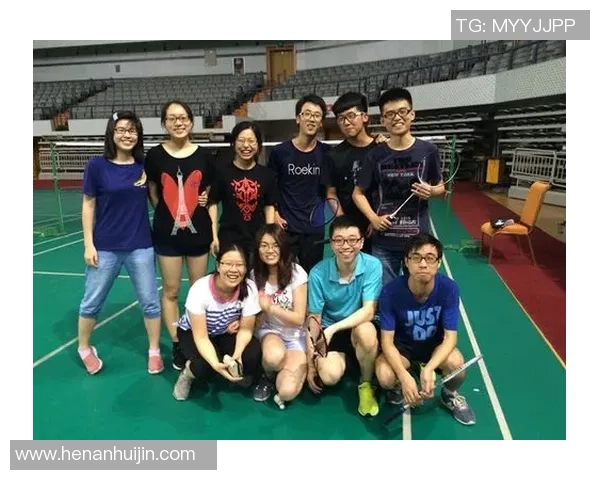 武汉羽毛球队与南京羽毛球队赛后复盘速度对比分析及战术探讨